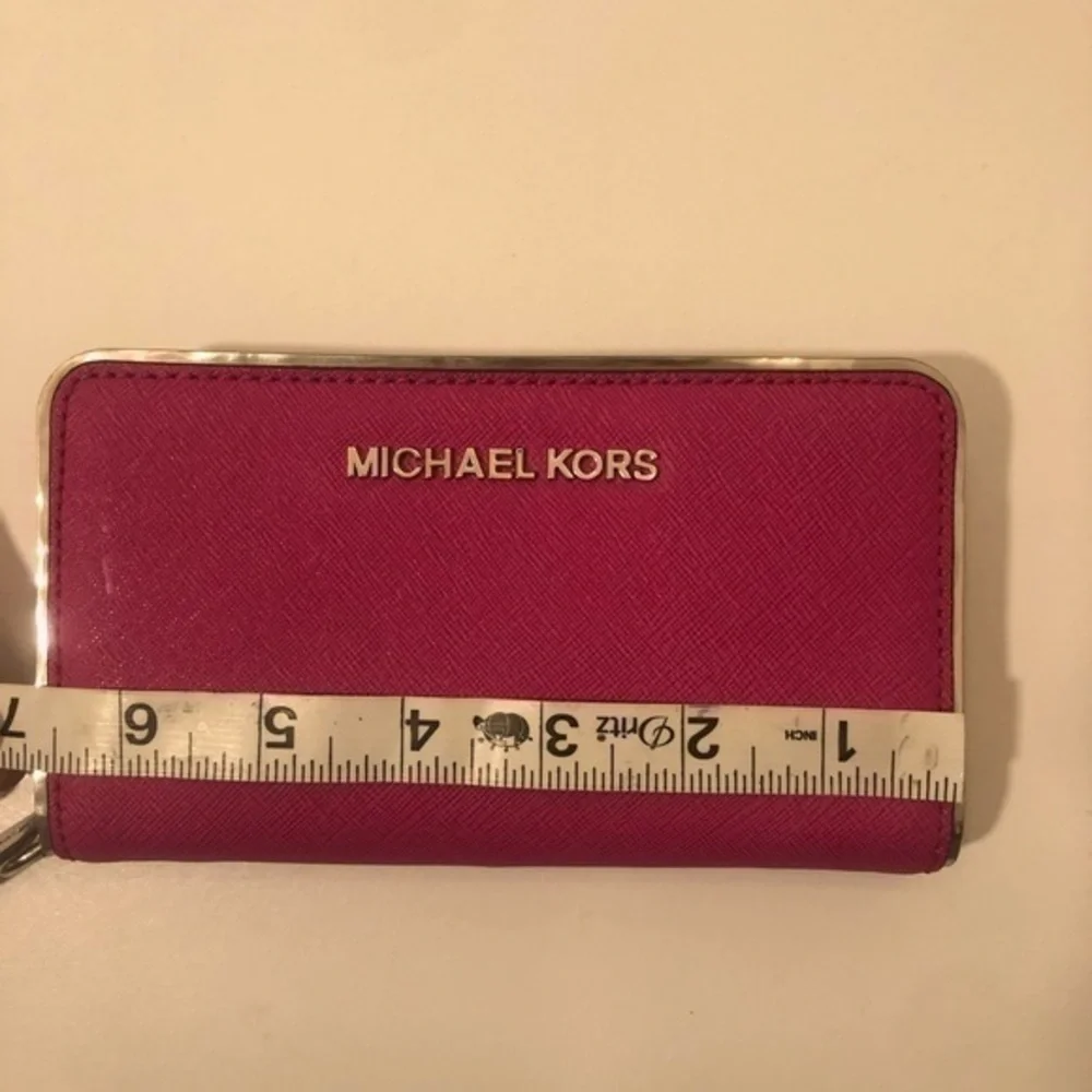 Michael kors pink wallet zipper - Picture 9 of 10